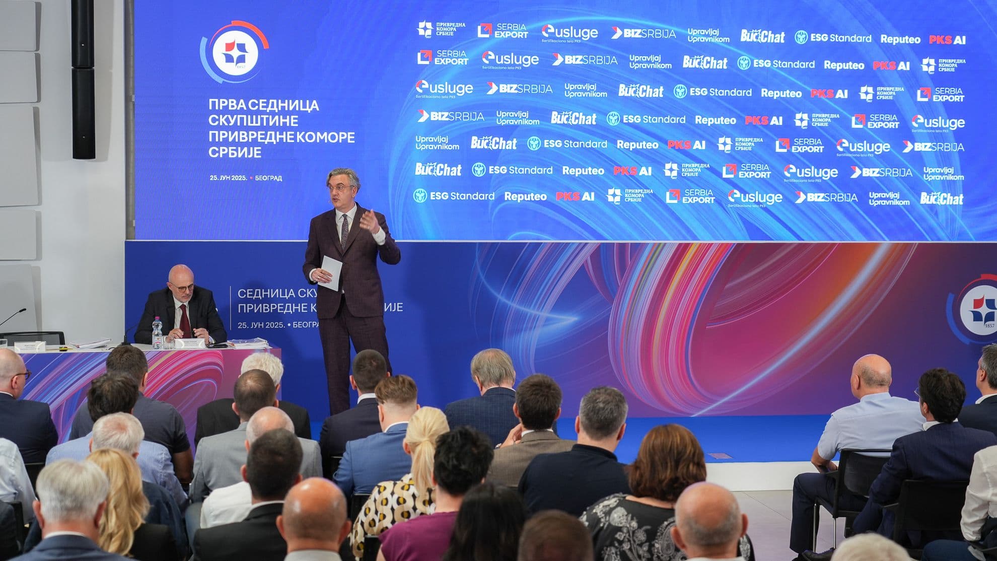 Čadež pozvao kompanije: Zajedno u pomoć ugroženima u požarima