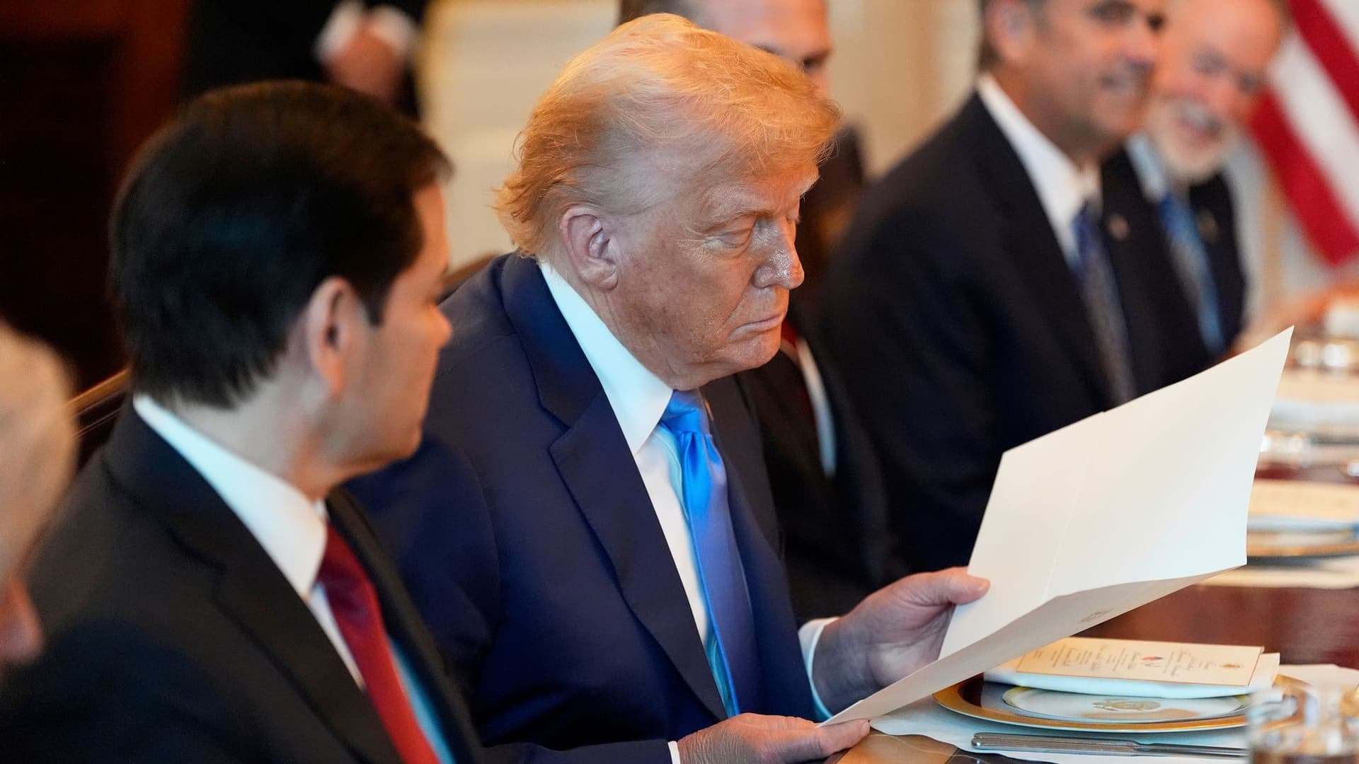 Težak udarac: Srbiji SAD uvode carine od 35 odsto