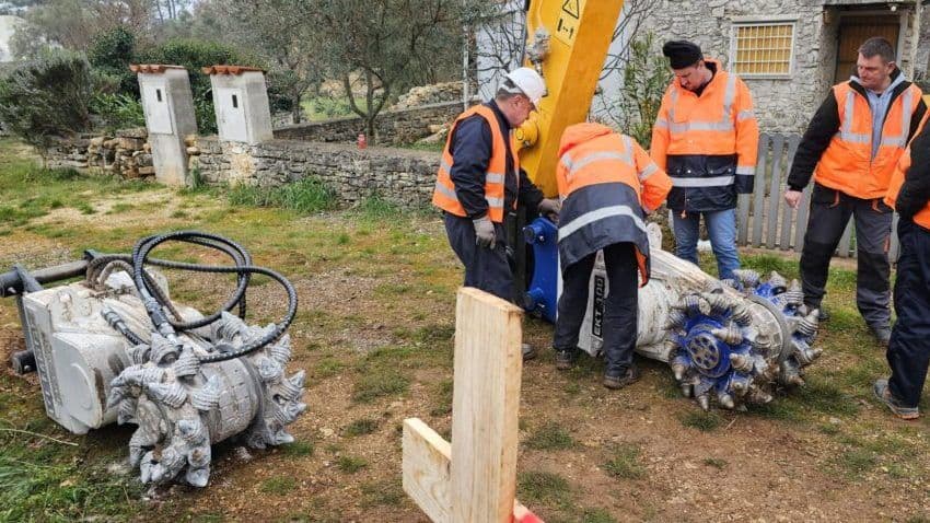 Ne gubite vreme i novac na kopanju rovova, sada to ide i 30% brže